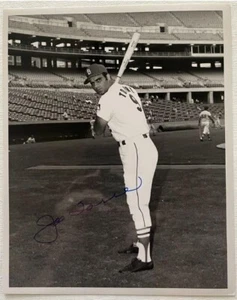 Joe Torre Signed Autographed Vintage Glossy 8x10 Photo St. Louis Cardinals - Picture 1 of 1