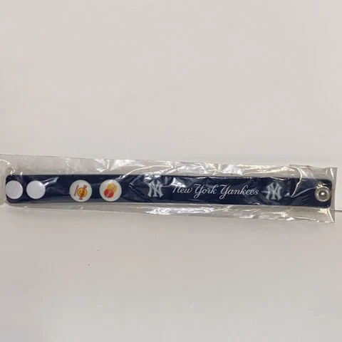 New York Yankees Stadium Events Priceless Mastercard Hard Rock Cafe Wristband Cover