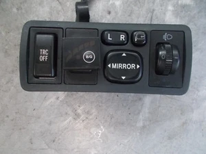TOYOTA AVEINS D4-D SCHEINWERFER- UND SPIEGELSCHALTER. 84152-050551 - Bild 1 von 3
