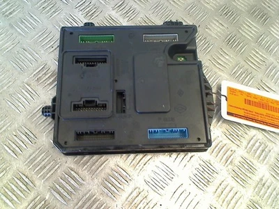 CENTRALINA PORTA FUSIBILI Renault Scénic III (JZ) 2010 284B13640R - Immagine 1 di 2