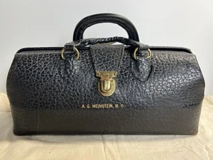 Vintage ELI LILLY Doctor's Bag MD Black Leather Dr Buckle - Picture 1 of 18