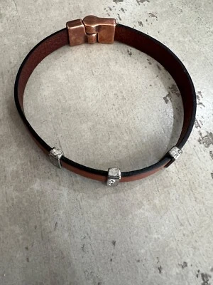 Pulsera de cuero 10" Hope/Survivor/Believe con cierre magnético de cobre Foto 1 de 4