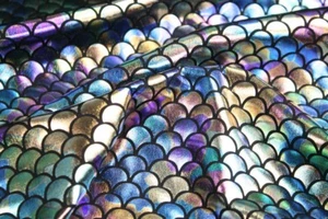 Mermaid Scales Fishtail Stretchy Fabric Spandex Metallic Shiny 100*150 cm Green - Picture 1 of 18