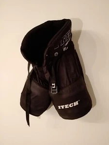Itech black youth M hockey pants 22-24 HP101 nylon polyester polyethylele plasti - Picture 1 of 7