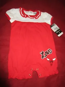 NBA Love Chicago Bulls Baby Creeper One Piece Outfit Newborn 6-9 Months - Picture 1 of 4