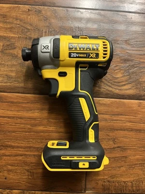 DeWALT 20 Volt 20v Max XR Brushless Cordless 1/4" Impact DCF887- FREE SHIPPING - Image 1 of 4