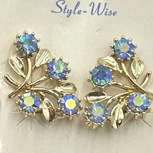 Pendientes de clip vintage con racimos de diamantes de imitación de pavo real aurora boreal años 50’s - Imagen 1 de 6