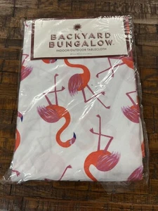 Cloth Backyard Bungalow Flamingo 60x120 White/pink Tablecloth - Picture 1 of 3