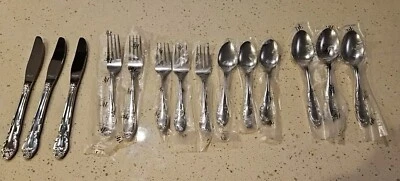 Столовые приборы Hanford Forge из нержавеющей стали для трех отсутствующих одна обеденная вилка - Изображение 1 из 4