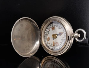 WW2 Officers Pocket Compass by F.Barker & Sons London 1940 - Picture 1 of 5