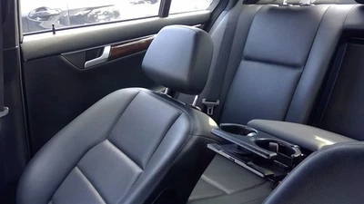 C300      2013 Headrest 1198252 - Image 1 of 4