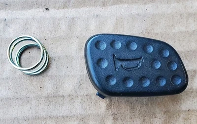 1999/04 LAND ROVER DISCOVERY 2 RH SIDE HORN BUTTON W/SPRING OEM - Image 1 of 2