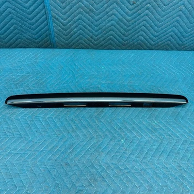 2001–2003 Lexus LS430 porta-malas acabamento cromado OEM 7680150910 - Imagem 1 de 4