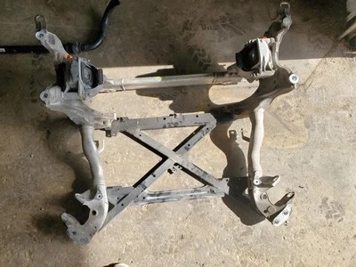 (SOLO RECOGIDA LOCAL) Crossmember/K-Frame VIN Fp 7º y 8º dígito frontal se adapta a 13-1 Foto 1 de 4