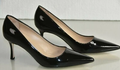 NEW Manolo Blahnik BB Patent Leather Pumps Heels Pointed toe Black Shoes 41.5 - Image 1 of 4