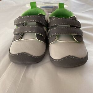 Carter’s Child of Mine Sneakers Jogger Infant Hook & Loop Close 3-6M NWT