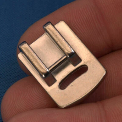 Cizalla de pie de recolección de calidad para máquinas de coser domésticas prensatelas a presión Foto 1 de 4