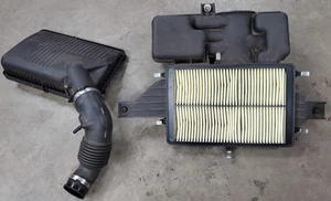 Saturn Sky Pontiac Solstice 2.0L Air Intake Housing Tube Filter LNF 2.0 Turbo - Picture 1 of 8