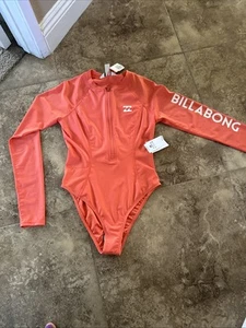 NWT Billabong Rash Guard Surf Paddle Board Suit Long Sleeve Coral S $109 UPF 50+ - Picture 1 of 13