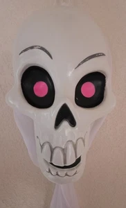 Hyde & Eek Ghoul Halloween Decoration 65" Indoor/Outdoor Glows Under Black Light - Picture 1 of 11