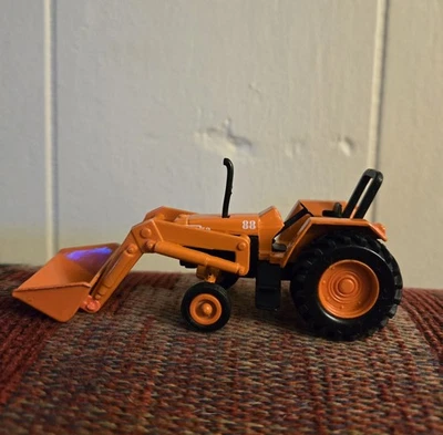 Vintage 2000 Maisto Tonka Farm Equipment Orange Tractor W/Front Loader - Image 1 of 4