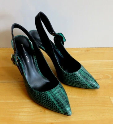 Elegantes tacones negros/blancos de Charles & Keith - talla 37 Foto 1 de 4