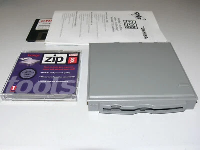 SelectBay ZIP 100 Disque Dur Interne TOSHIBA 2793003 Neuf Dans L'OVP - Photo 1/4