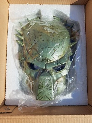 Predator Mask AVP Alien Hunter FAST SHIPPING new in box Resin full size - Image 1 of 4