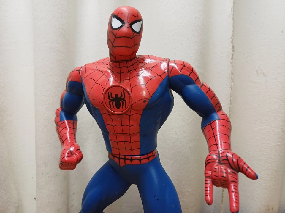 action figure Spiderman Marvel Toy Biz Inc 1994 Usato Non Funzionante 44 cm - Immagine 1 di 4