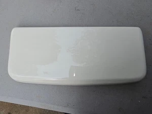 Tapa del tanque de inodoro 25KK89, AMERICAN STANDARD PLEBE, T83, 4083, ¿HUESO??, Algunos defectos - Imagen 1 de 13