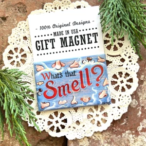 Gift Magnet  * What's that Smell? * Gag  USA  DecoGreet  Friend gift - Picture 1 of 5