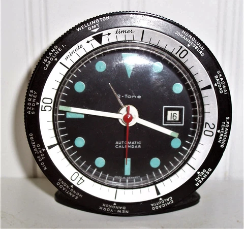 RARE GERMANY  2-TONE AUTOMATIC CALENDAR ALARM CLOCK WITH WORLD TIME Cover