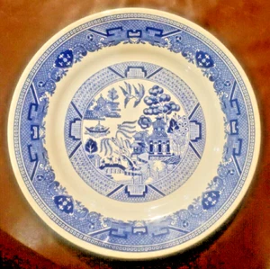Blue Willow Restaurant Ware Buffalo China Lunch Salad Plates Set of Two 9.5" Vtg - Picture 1 of 17