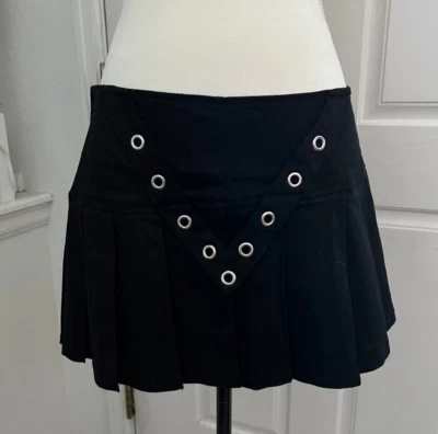 Tripp nyc ~ Minifalda elástica plisada negra ~ Adorno de remache de metal ~ Talla L Foto 1 de 4