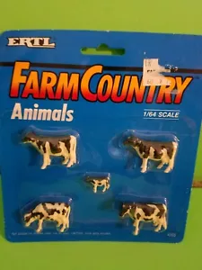 ;1/64 Ertl Farm Country Package of 5 Holstein Dairy cows. RARE / COLLECTORS - Picture 1 of 2