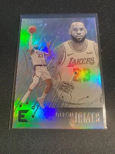 2019-20 CHRONICLES ESSENTIALS #223 LEBRON JAMES !! NEUWERTIG!! 1€ VERSAND!! - Bild 1 von 2