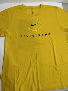 VINTAGE Nike TShirt Herren Medium LiveStrong Center Swoosh Logo Fleece gelb Sport - Bild 1 von 3