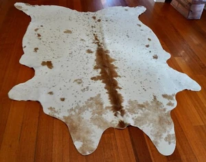A Super Soft White Coat with Striking Jersey Caramel Markings - A Cowhide Rug - Picture 1 of 9