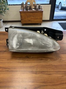 1994-1999 Hyundai Accent Passenger Side Headlamp - Picture 1 of 3