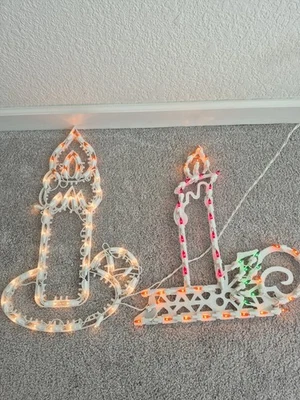 Lote de 2 velas vintage de especialidades de temporada luces multicolores ventana Navidad Foto 1 de 4