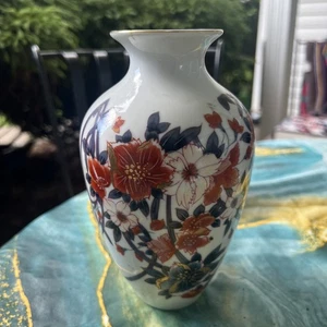 Chinese Asian Vase Porcelain Pottery Flowers Windflower - Picture 1 of 10