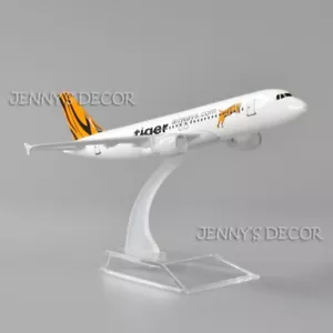1:250 Maßstab Druckguss Metall Flugzeug Modell Spielzeug Airbus A320 Tigerair Miniatur Replik - Bild 1 von 6