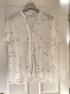 Ladies Blouse Size 20 - Picture 1 of 4
