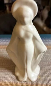 Vintage Haegar Virgin Mary With Bud Vase - Picture 1 of 6