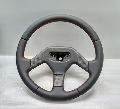 PEUGEOT 205 GTi VOLANTE RALLYE NUEVO CUERO PUNTADA ROJA RARO EXCELENTE Foto 1 de 4