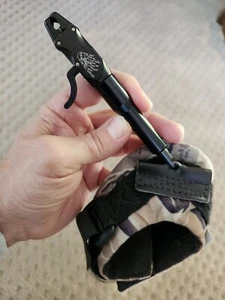 Tru Ball Camo Release Hook and Loop Swivel 360 degrees Index Finger Release - Picture 1 of 4