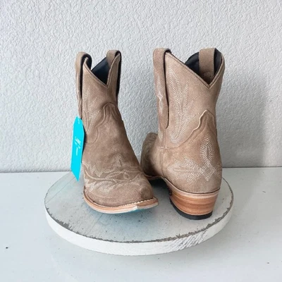 Botas curtas Lane LEXINGTON feminina cowboy botinha 9,5 latte camurça faroeste cowgirl - Imagem 1 de 4