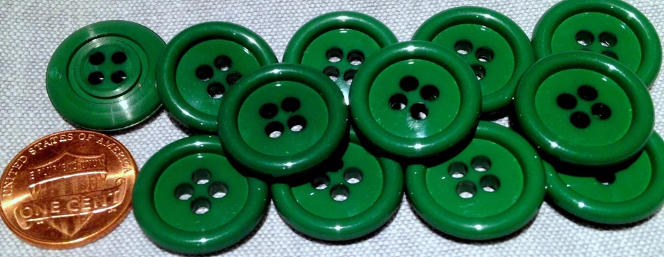 12 Shiny Glossy Rimmed Green Plastic 4-hole Sew-through Buttons 3/4" 19mm 7753 - Image 1 of 1