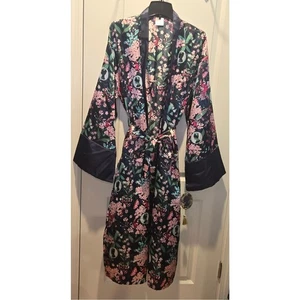 Bata Bridgerton Netflix Izzy & Liv nueva con etiquetas talla M/L - Imagen 1 de 6