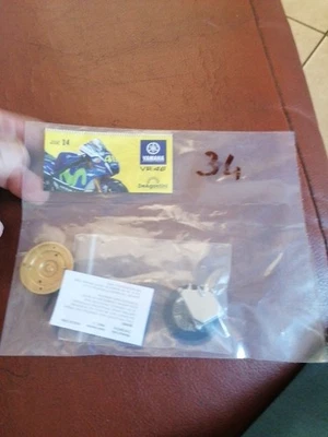 1/4 DEAGOSTINI Costruire Il Yamaha YZR-M1 Valentino Rossi Moto Parte Numero 34 - Immagine 1 di 2